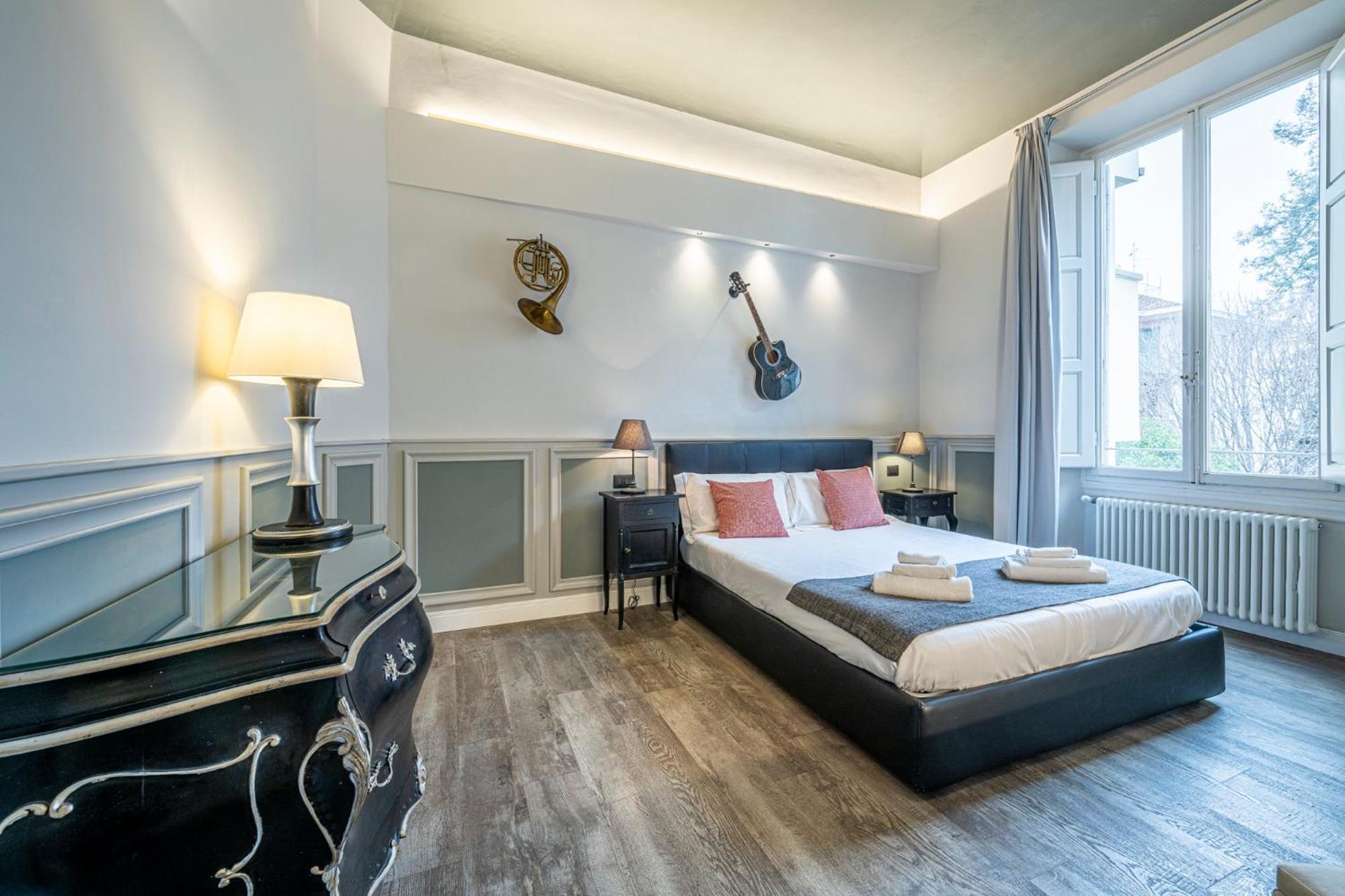 Cherubini Palace Thematic Apartment Florencia Exterior foto
