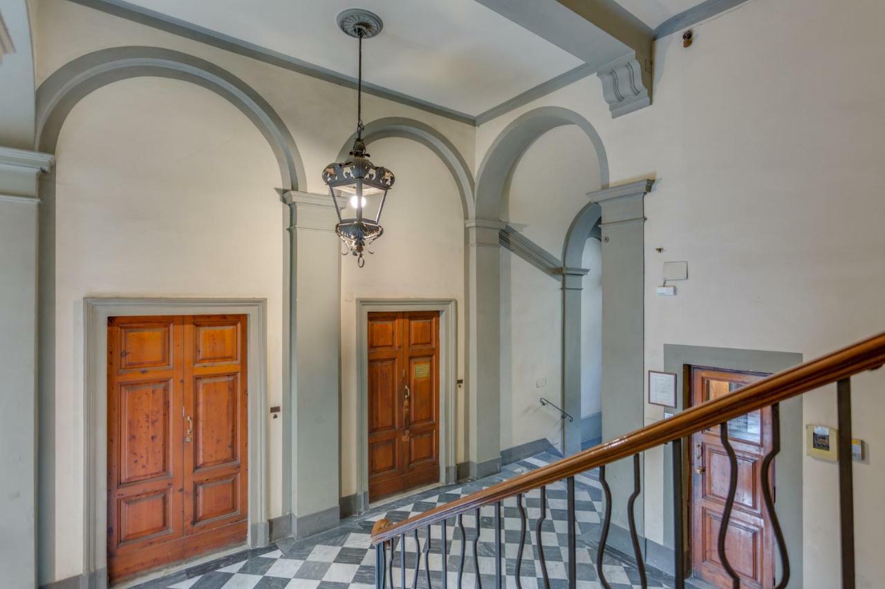 Cherubini Palace Thematic Apartment Florencia Exterior foto